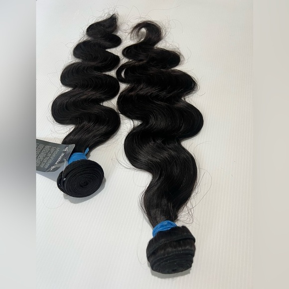 20 & 22 in Brazilian Body Wave Black Unprocessed 100% authentic Human hair - Picture 2 of 4